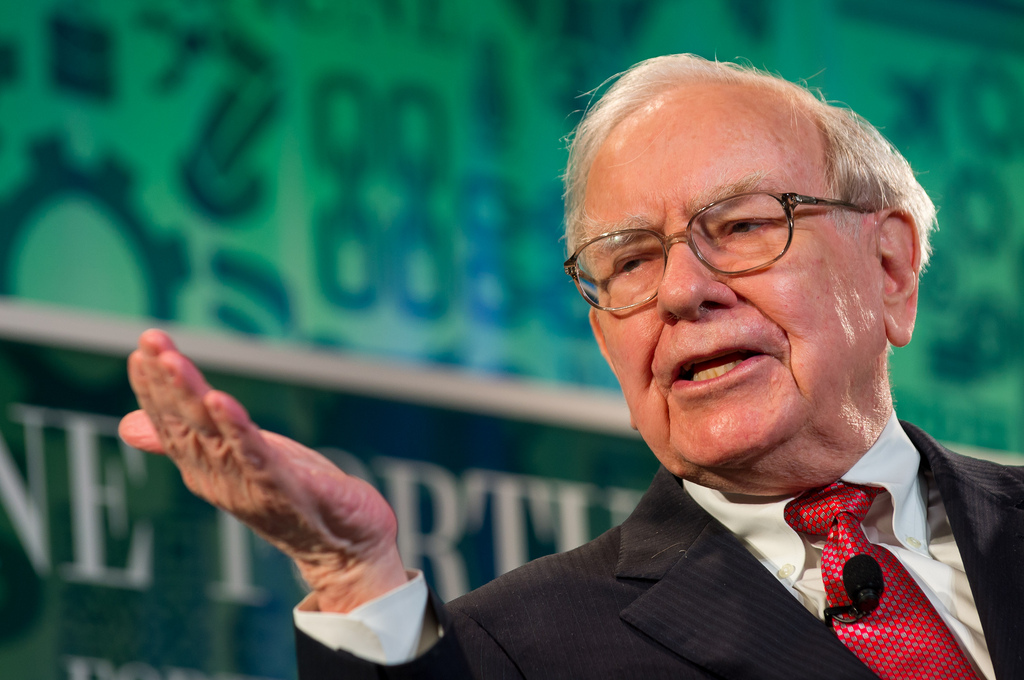 Warren Buffett: pravidelné investování do ETF dává smysl 